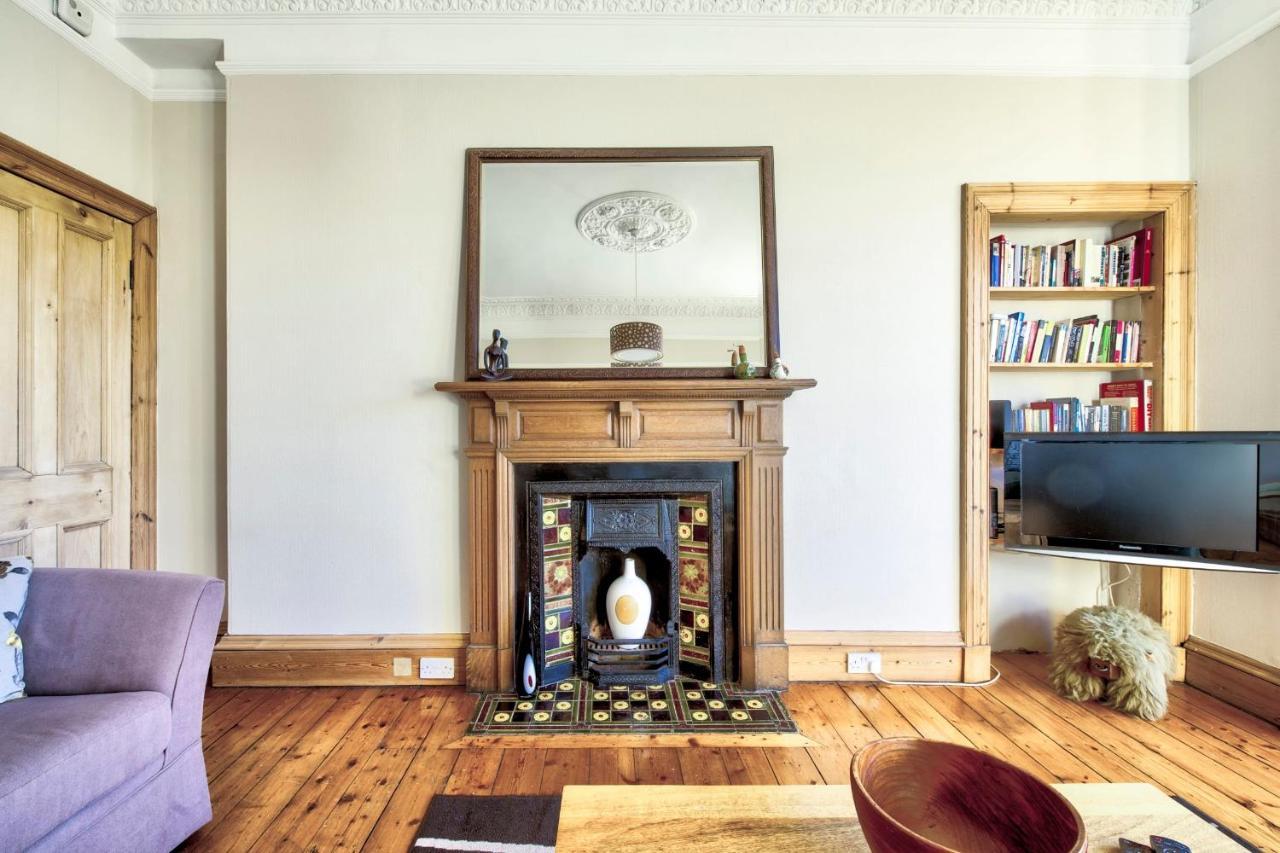 Guestready - Central & Comfortable 2Br Apartment Edinburgh Exterior photo